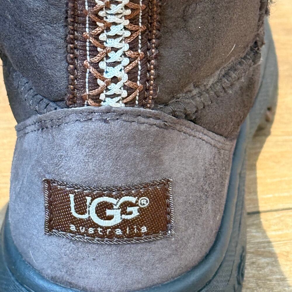 Ugg Women's Classic Chocolate Brown Tall Boots Size 7 - Picture 5 of 9